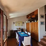 بيت للعطل La Terrazza Sul Mare - Panoramic Overlooking Sea And Caprera Island In A Quiet Residential Area - 150 Mt From The Sea