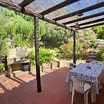 La Terrazza Sul Mare - Panoramic Overlooking Sea And Caprera Island In A Quiet Residential Area - 150 Mt From The Sea بيت للعطل